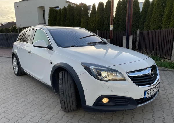 Opel Insignia cena 45000 przebieg: 218000, rok produkcji 2013 z Tychy małe 667